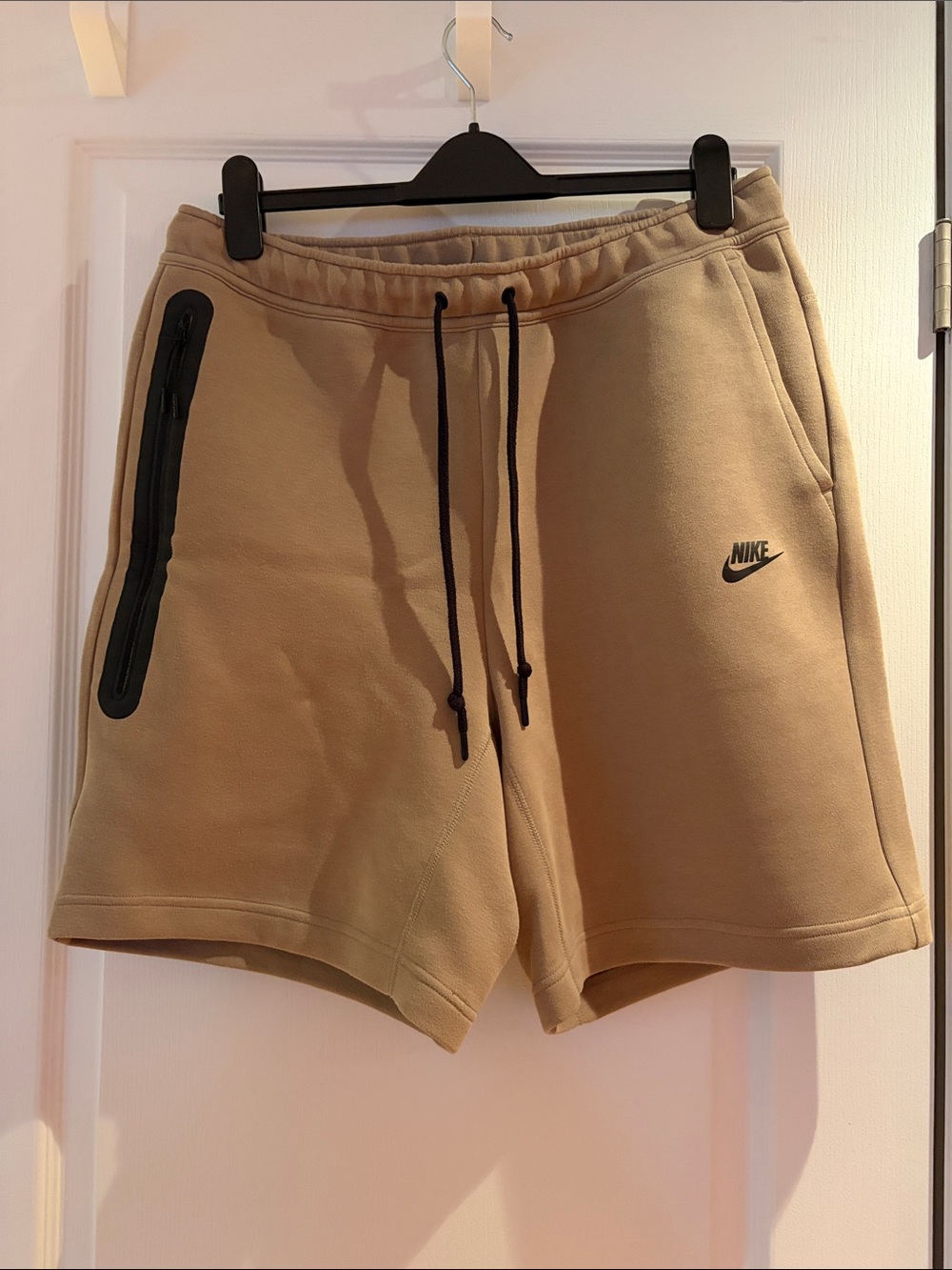 Nike Men's Tan Athletic Fleece Shorts, size large